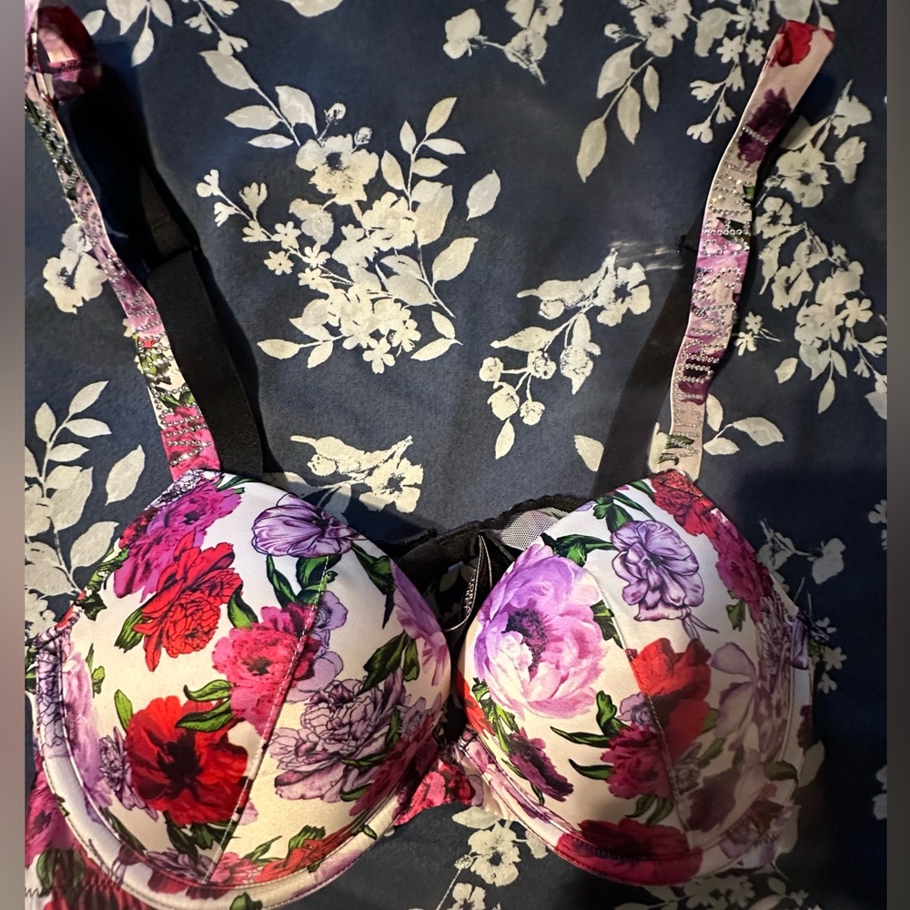 Victoria Secret Bra